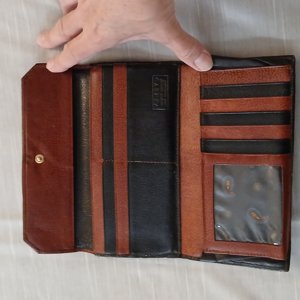 Leather Veneto Wallet